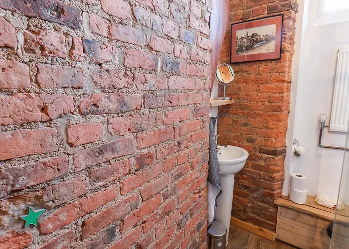 16 St Sepulchre Street * Scarborough